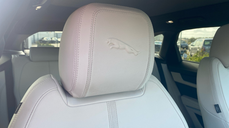 Jaguar F-Pace 2.0 D200 R-Dynamic Black 5dr Auto AWD Diesel Estate